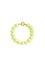 Afbeelding in Gallery-weergave laden, Kauwgomballen armband met slotje
