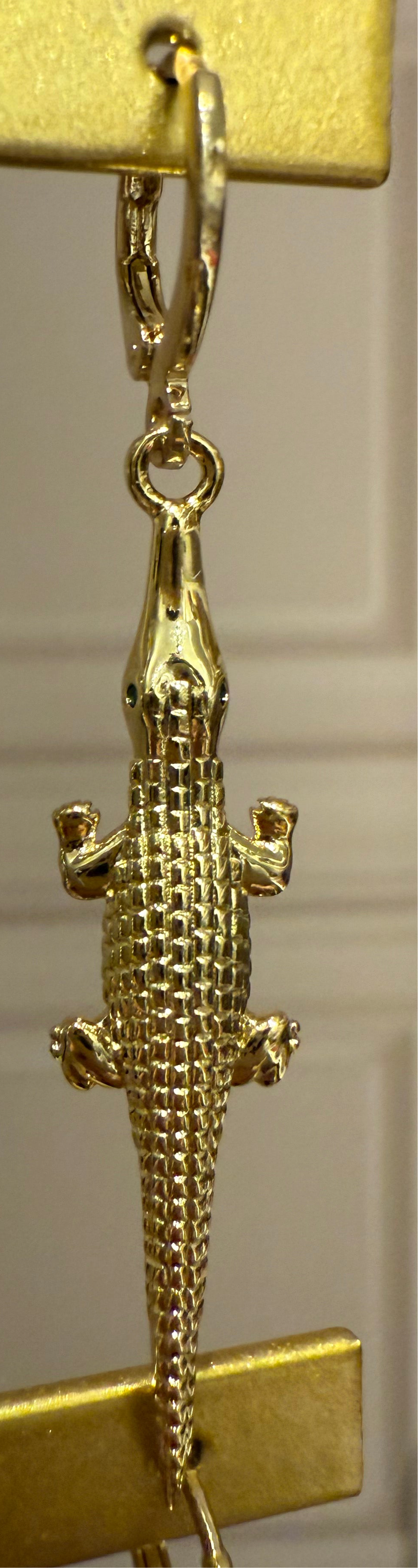 Krokodil oorbellen gouden hanger