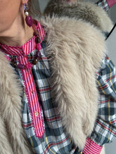 Afbeelding in Gallery-weergave laden, Oorbellen pink shine
