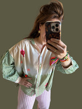 Afbeelding in Gallery-weergave laden, Blouse green pink hot
