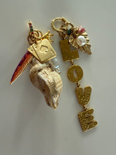 Afbeelding in Gallery-weergave laden, Love oorbellen kaart
