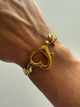 Afbeelding in Gallery-weergave laden, Armband hart sluiting
