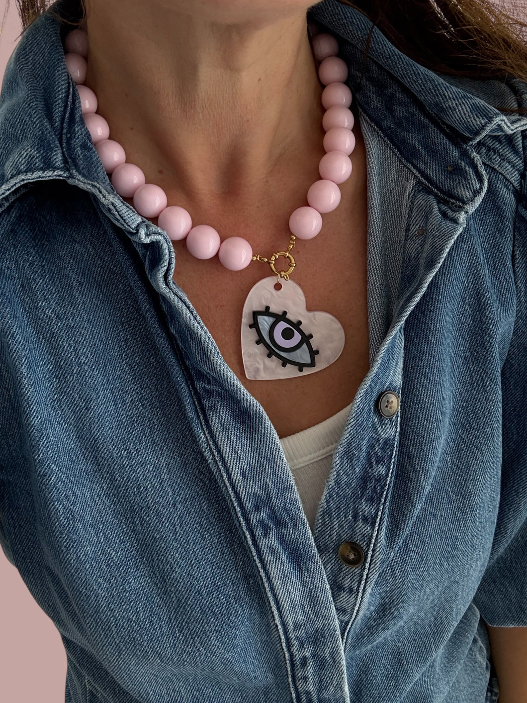 Kauwgomballen ketting licht roze met bedel