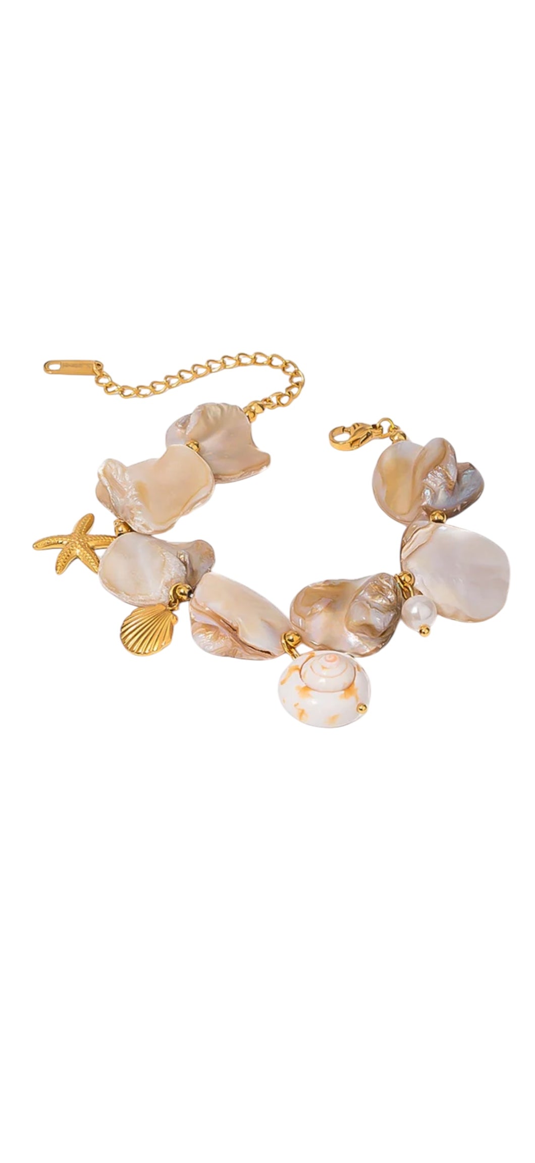 Beach style armband.