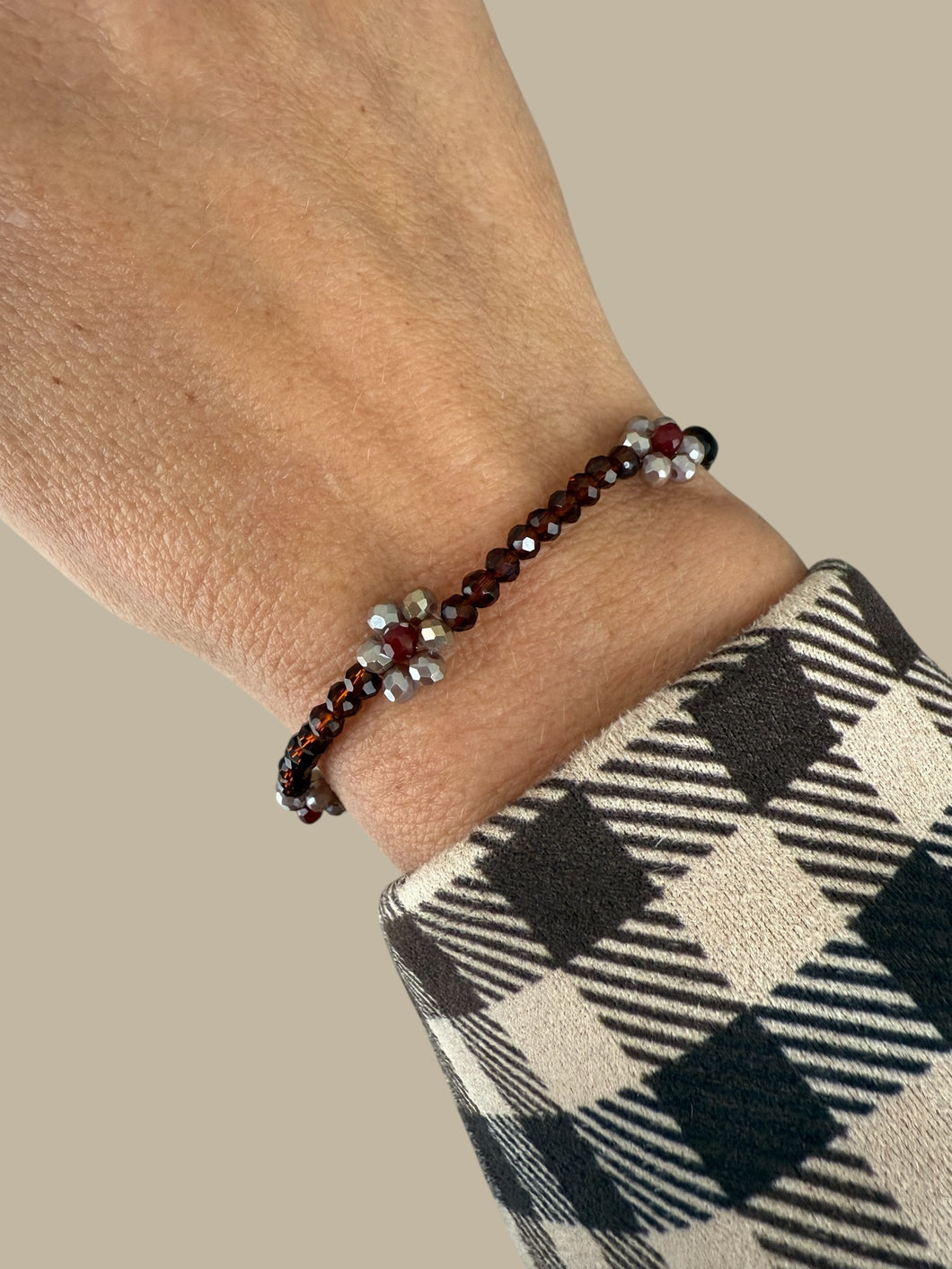 Armband bruine bloem