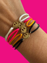 Afbeelding in Gallery-weergave laden, Happy smiley armband
