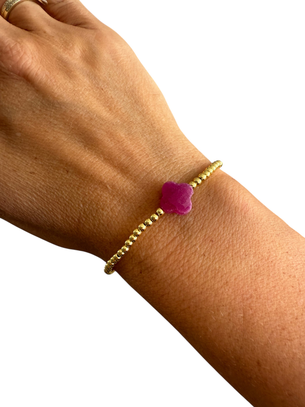 Armband 3mm met facet klavertje fuchsia