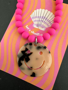 Smiley ketting roze