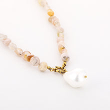 Afbeelding in Gallery-weergave laden, Parel ketting beige
